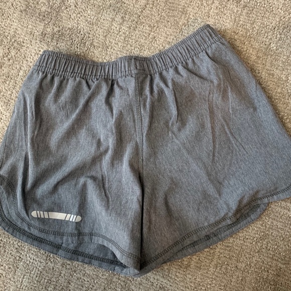 Bcg shorts with built in spandex - Picture 2 of 4